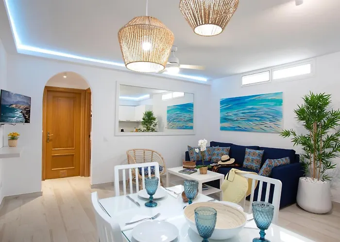 Altavista Apartahotel-Adults Only Over 14